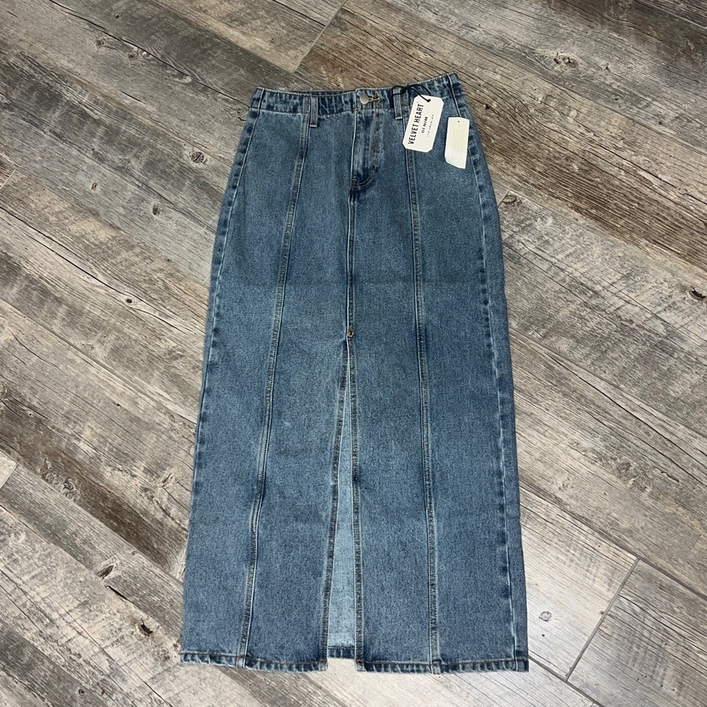 Velvet Heart Nikkie Blue Jean high waist slit skirt